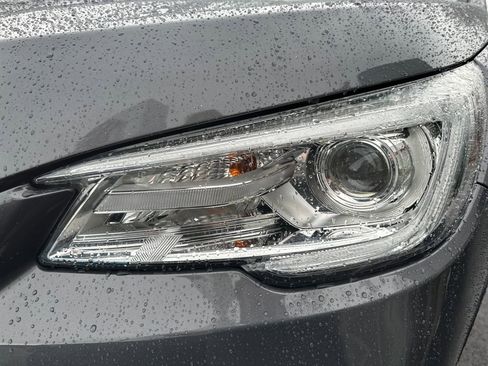 Used 2019 Subaru Ascent Touring image 9