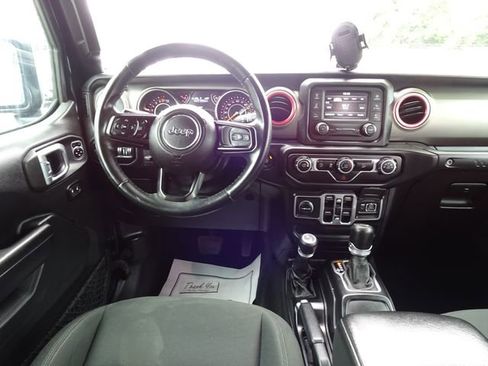 Used 2018 Jeep Wrangler Unlimited Sport S AWD/4WD image 18