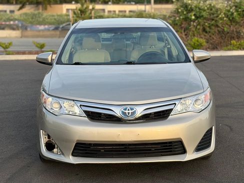 Used 2013 Toyota Camry LE FWD image 7