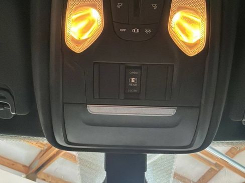 Used 2021 RAM 1500 Big Horn AWD/4WD image 22