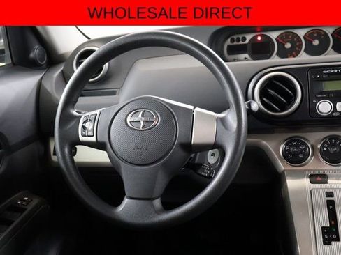Used 2009 Scion xB FWD image 13