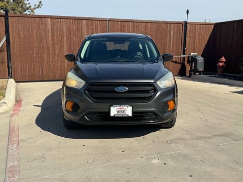 Used 2017 Ford Escape S image 1