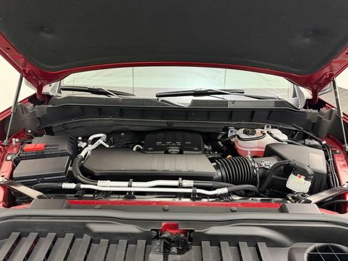 Used 2025 Chevrolet Silverado 1500 RST w/ Protection Package AWD/4WD image 33