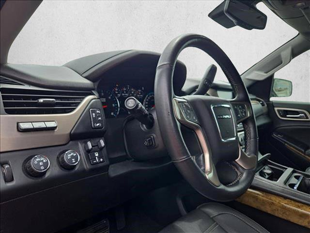 Used 2017 GMC Yukon Denali w/ Open Road Package AWD/4WD image 6