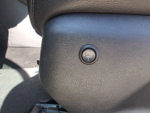 Certified 2021 Toyota RAV4 LE w/ Carpet Mat Package (TMS) image 34