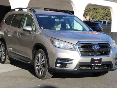 Used 2019 Subaru Ascent Limited image 3