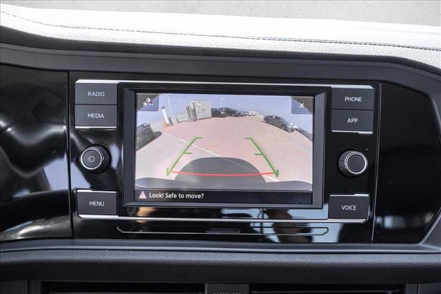 Used 2024 Volkswagen Jetta SE FWD image 16