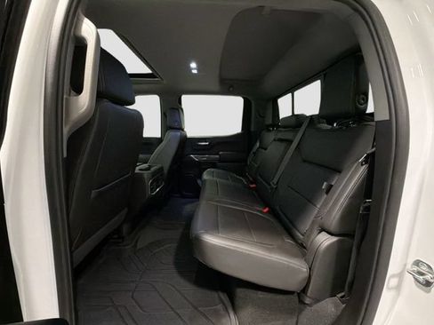 Used 2019 Chevrolet Silverado 1500 LTZ w/ LTZ Premium Package AWD/4WD image 22