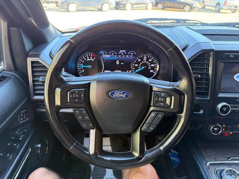 Used 2020 Ford Expedition Max Limited RWD image 30