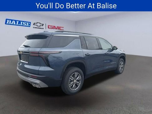 New 2026 Chevrolet Traverse LT w/ Driver Confidence Package AWD/4WD image 3