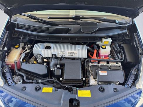 Used 2013 Toyota Prius V Three FWD image 8