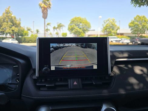 Certified 2025 Toyota RAV4 LE FWD image 29