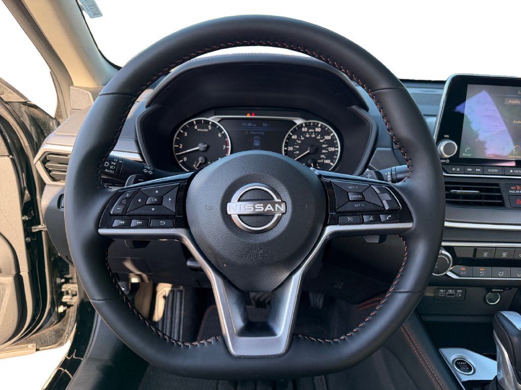 Used 2025 Nissan Altima 2.5 SR AWD/4WD image 12