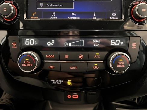 Used 2020 Nissan Rogue SV image 25