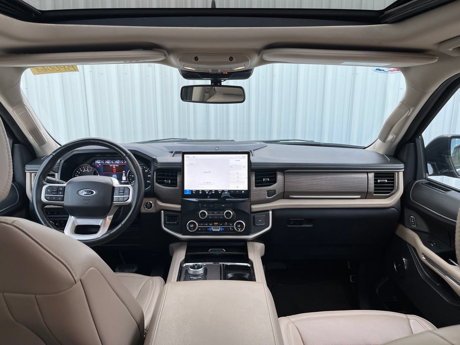 Used 2024 Ford Expedition Max Limited RWD image 18