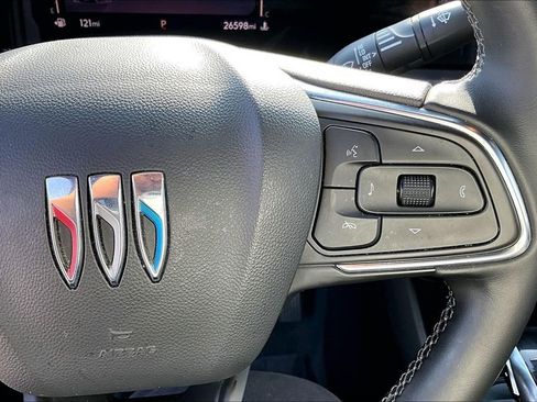 Used 2024 Buick Envista Sport Touring w/ Advanced Safety Package image 28