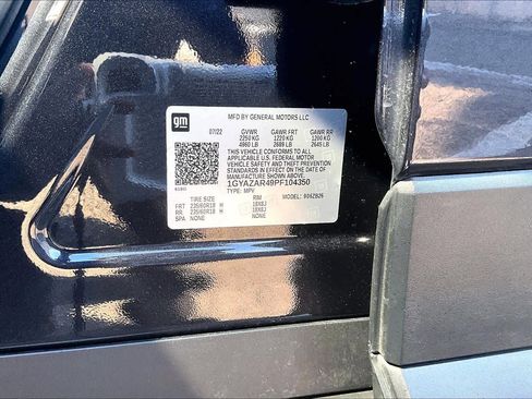 Used 2023 Cadillac XT4 Luxury w/ Cold Weather Package image 33