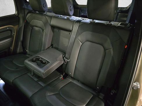 Certified 2024 Land Rover Defender 110 X-Dynamic SE image 13