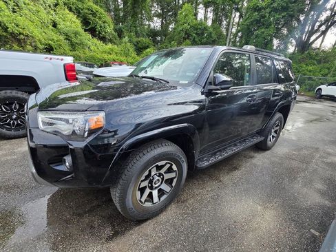 Used 2024 Toyota 4Runner TRD Off-Road AWD/4WD image 4