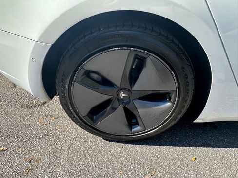 Used 2018 Tesla Model 3 Long Range image 14