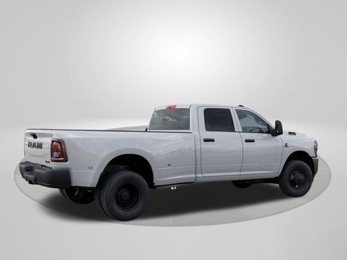 New 2026 RAM 3500 Tradesman AWD/4WD image 4