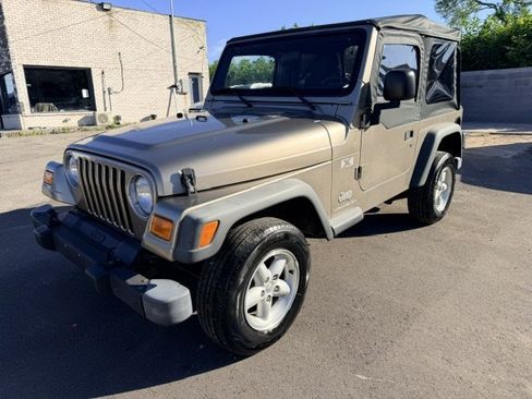 Used 2004 Jeep Wrangler X AWD/4WD image 1