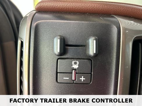 Used 2015 Chevrolet Silverado 2500 High Country w/ Duramax Plus Package image 24