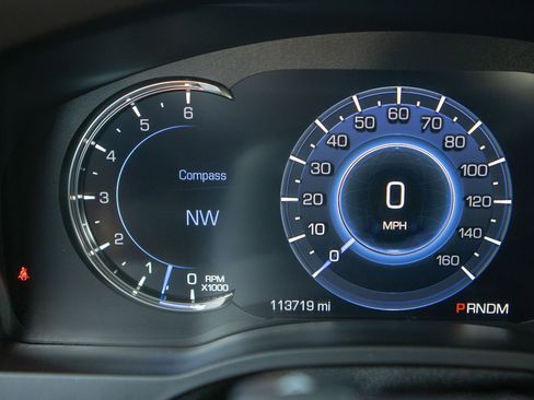 Used 2016 Cadillac Escalade Luxury image 25