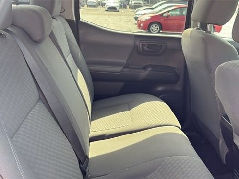 Used 2022 Toyota Tacoma SR image 25