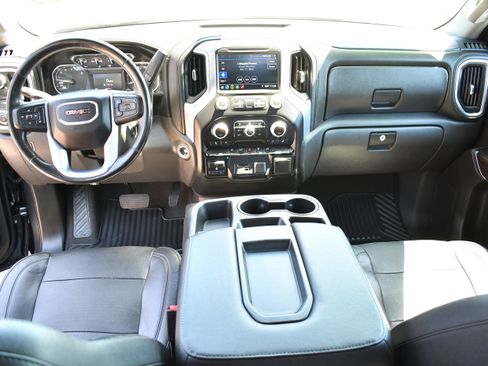 Used 2019 GMC Sierra 1500 SLT RWD image 17