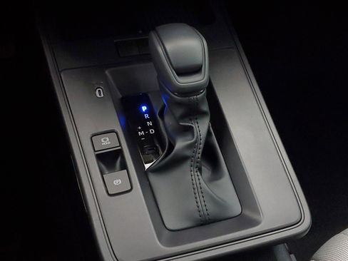 New 2026 Toyota Corolla Cross L image 29