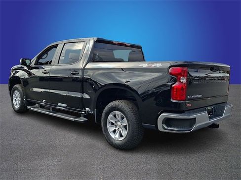 Used 2023 Chevrolet Silverado 1500 LT image 6