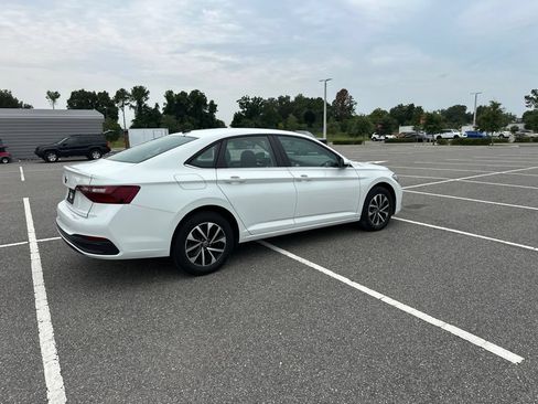 Used 2023 Volkswagen Jetta S FWD image 4