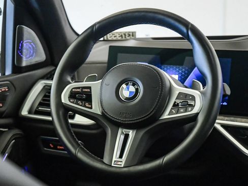 Used 2024 BMW X7 M60i w/ Climate Comfort Package AWD/4WD image 15