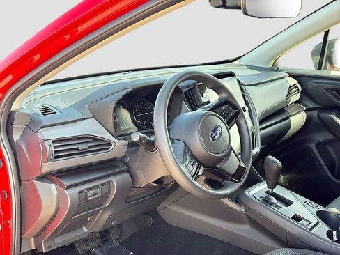 Used 2024 Subaru Crosstrek 2.0i Premium image 9