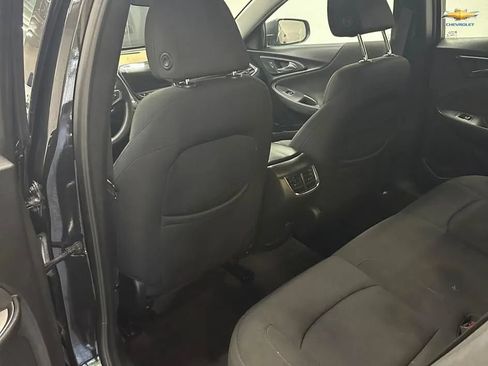 Used 2021 Chevrolet Malibu LT FWD image 21