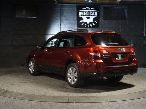 Used 2012 Subaru Outback 3.6R Limited w/ Moonroof Pkg image 3