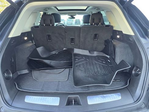 Used 2018 Cadillac XT5 Luxury w/ Driver Awareness Package image 47