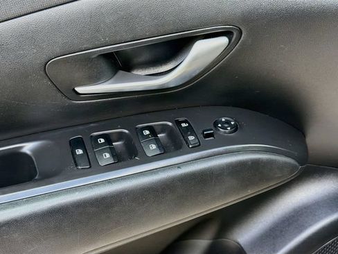 Used 2023 Hyundai Tucson SEL w/ Convenience Package FWD image 17