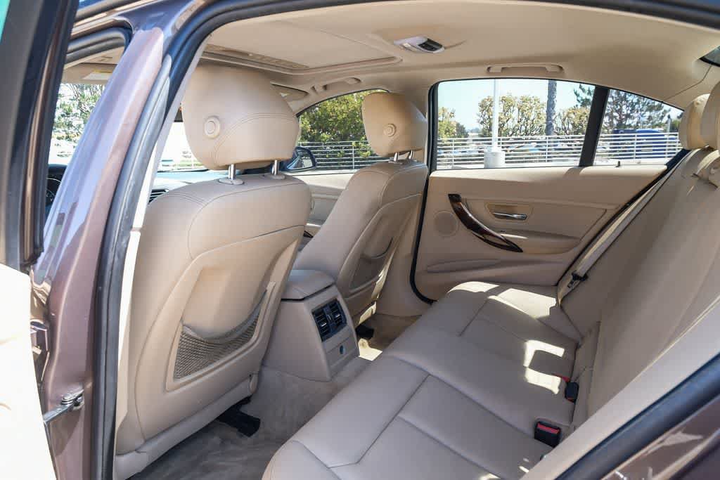 Used 2014 BMW 328i Sedan RWD image 17