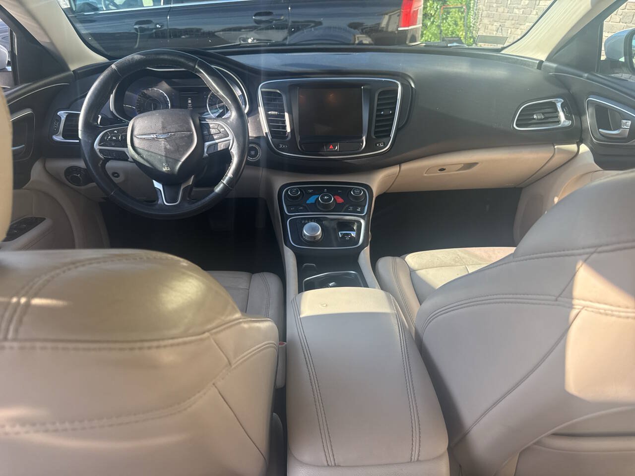 Used 2017 Chrysler 200 Limited Platinum FWD image 18