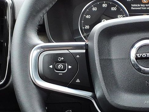 Used 2019 Volvo XC40 T5 Inscription AWD/4WD image 25