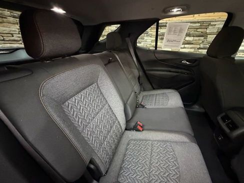 Used 2023 Chevrolet Equinox LT image 32