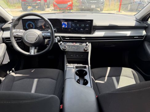Used 2025 Hyundai Sonata SEL FWD image 19