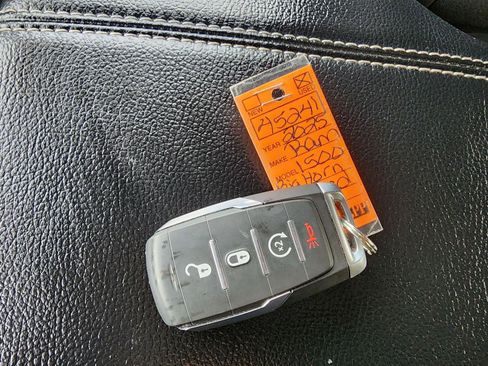 Used 2025 RAM 1500 Big Horn image 29