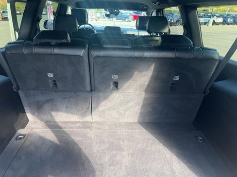 Used 2024 Jeep Wagoneer L Series III w/ Flexible Seating Group AWD/4WD image 29
