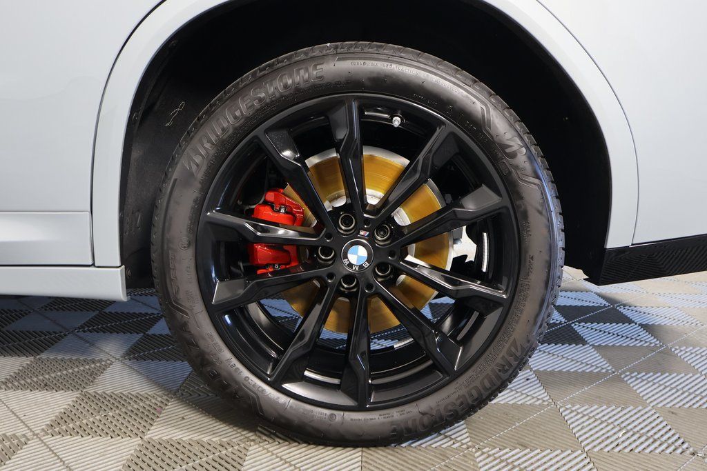 Used 2025 BMW X4 xDrive30i w/ Premium Package AWD/4WD image 16