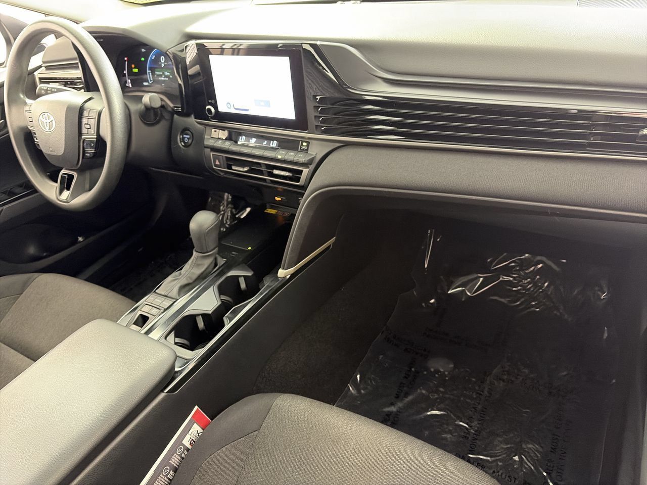 Used 2025 Toyota Camry LE FWD image 25