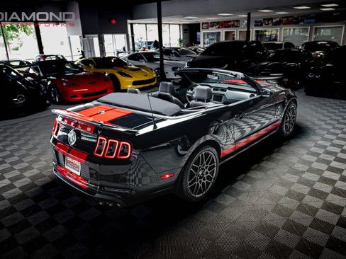 Used 2014 Ford Mustang Shelby GT500 w/ Equipment Group 821A RWD image 86
