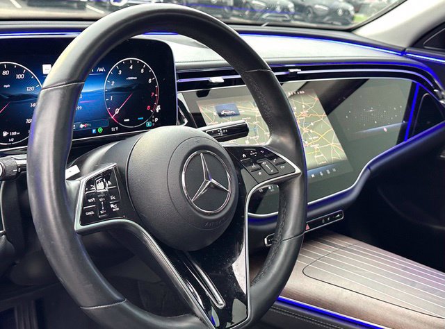 Used 2024 Mercedes-Benz E 350 4MATIC Sedan image 19